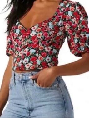 Alter’d state Floral Red Puff-Sleeve Crop Top large!